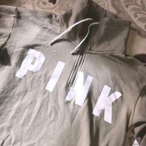 Crew neck, army green sweatshirt